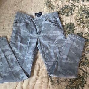 Democracy Ab-solution camo jeans, size 8